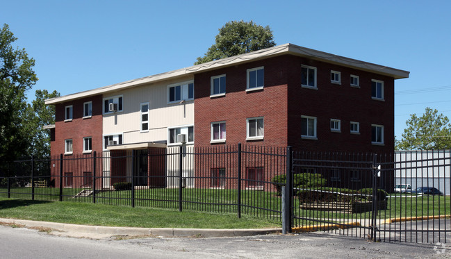 Keystone Apartments Refinance, Indianapolis, IN